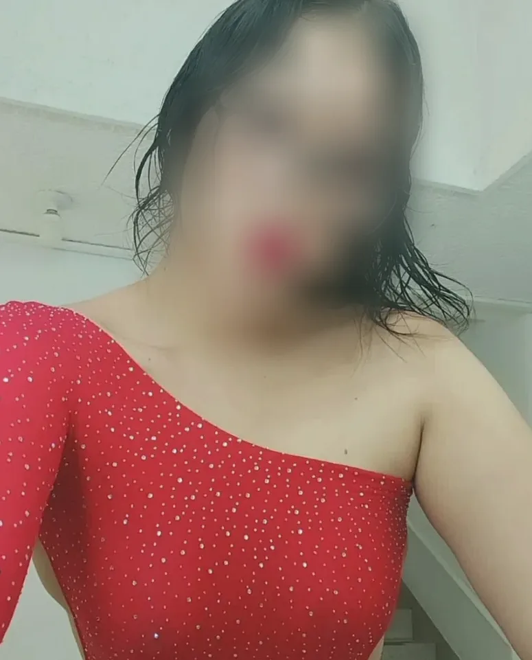Emma, 22