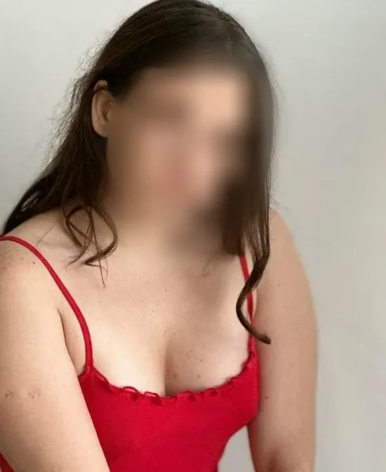 Silvia, 28